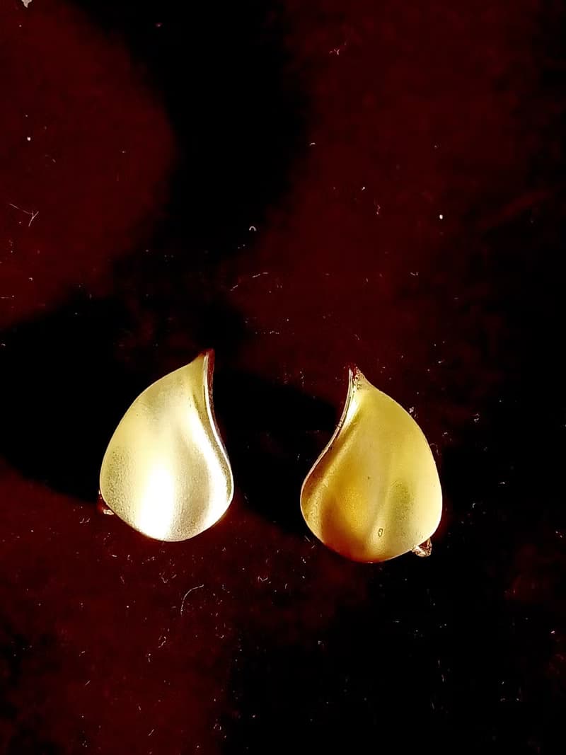 vintage jewelry  古典霧金立體水滴造型 夾式耳環