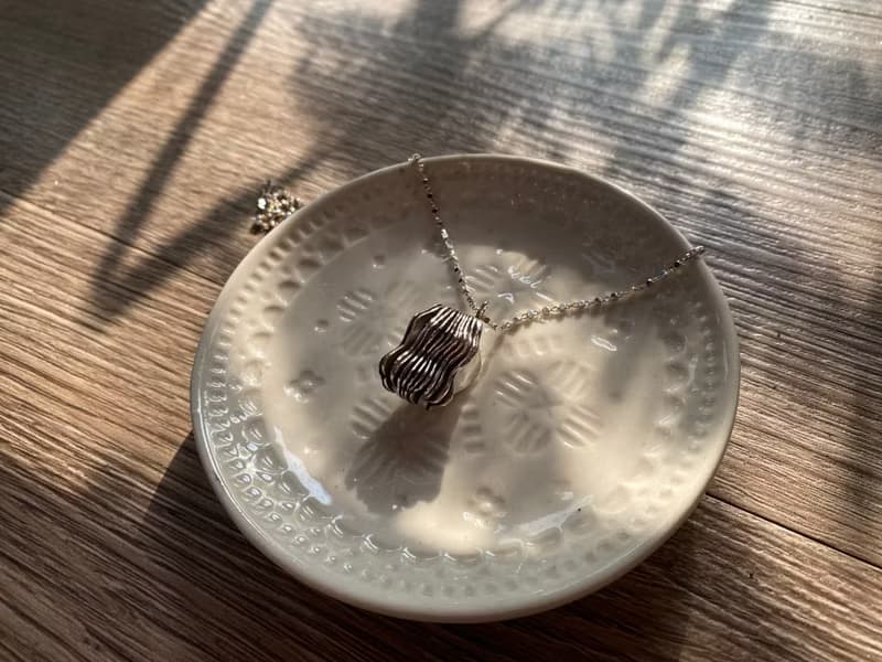 Book Necklace 植物の書本 項鍊