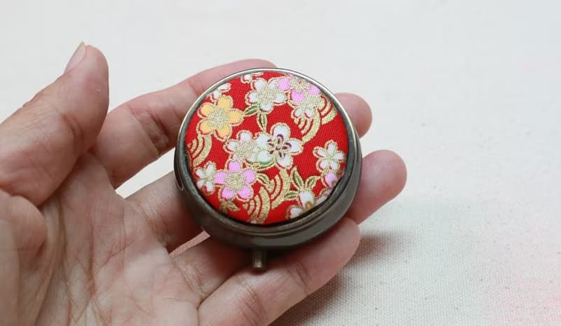 古銅款 圓形 分格藥盒 迷你 隨身攜帶 小物 收納盒 藥盒
