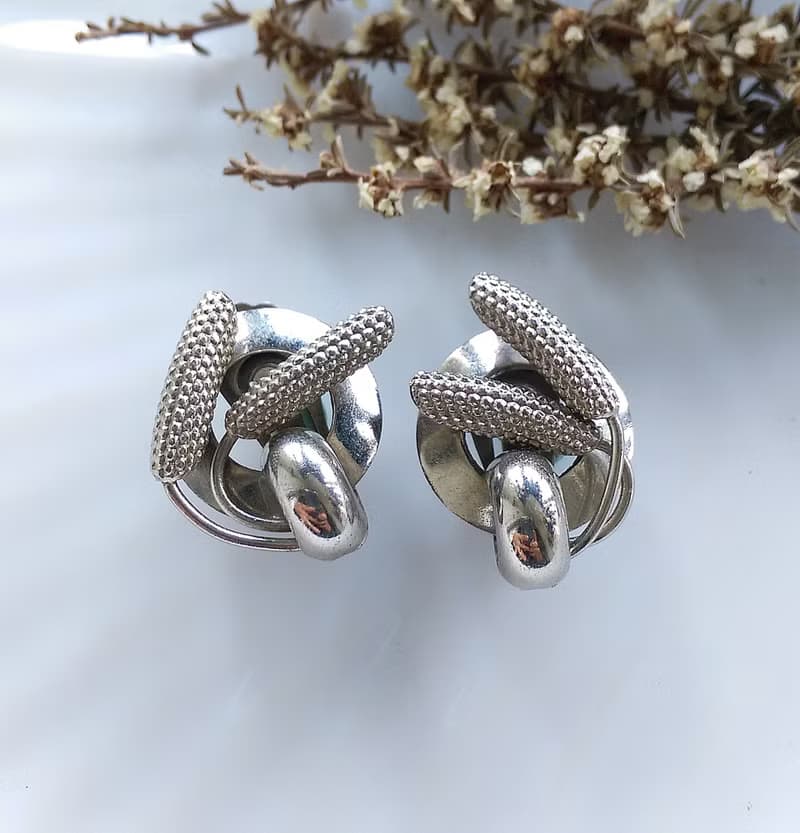 Vintage Jewelry 西洋古董飾品 立體麥穗 銀色調 夾式耳環