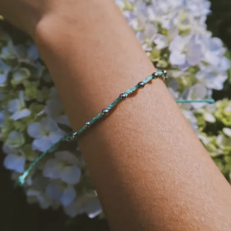 環綠藤珠珠編織衝浪手環 GREEN LEAVES BEAD