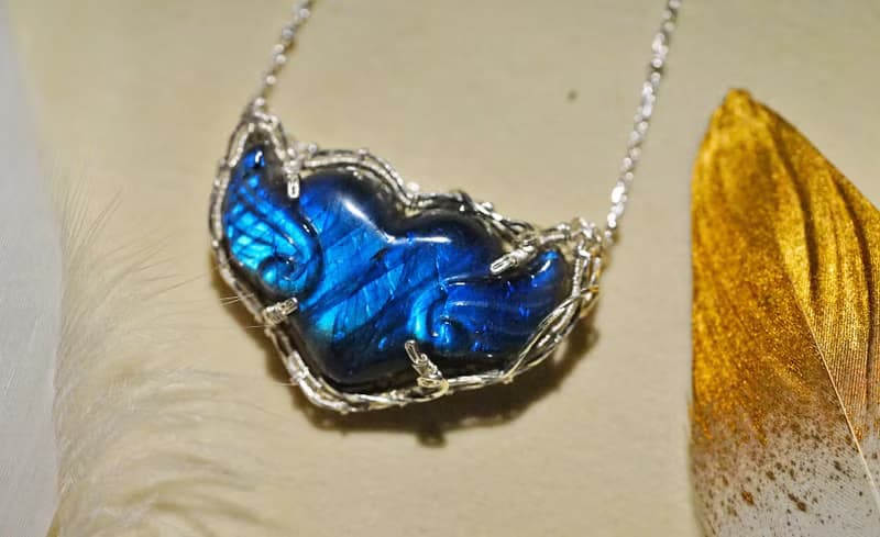 純手工銀繞線雕刻愛心翅膀吊墜