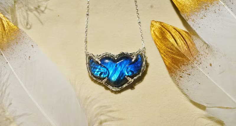 純手工銀繞線雕刻愛心翅膀吊墜