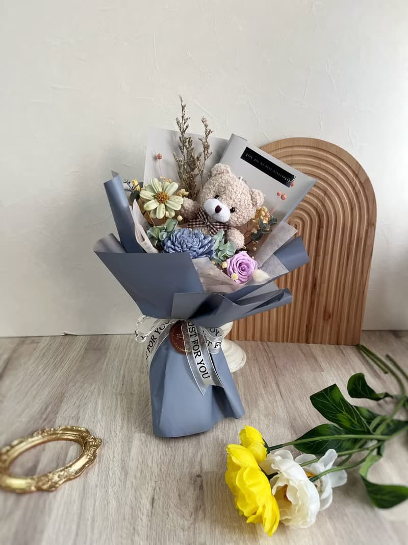 祝福熊花束 乾燥花束 生日花束  畢業花束
