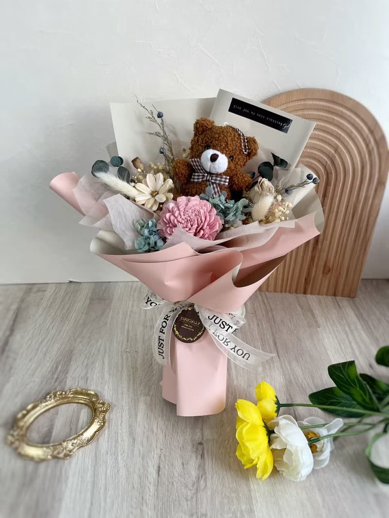 祝福熊花束 乾燥花束 生日花束  畢業花束