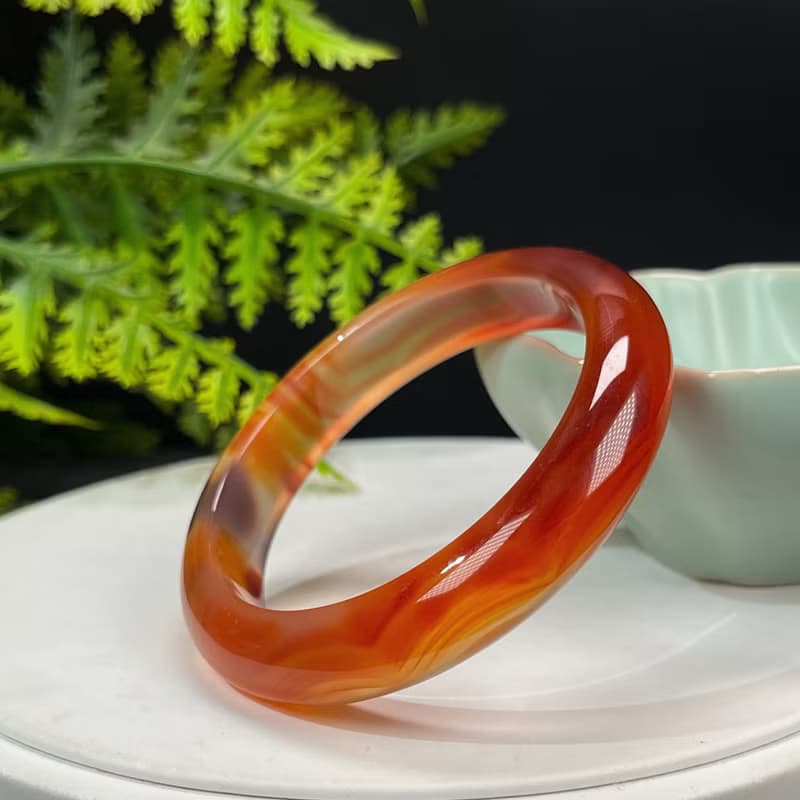 高品質 漸變紅瑪瑙手镯 54MM 冰透幹淨起剛天眼千層 興旺亨通護佑
