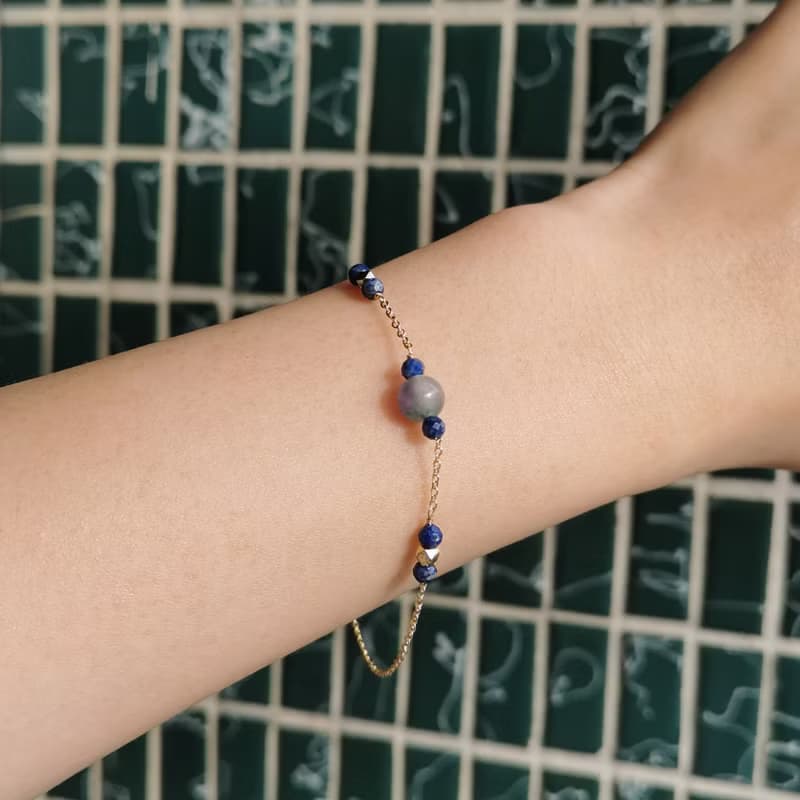 【Veverka】勾勒 - 水晶手鍊 漸層水晶 青金石 藍月光