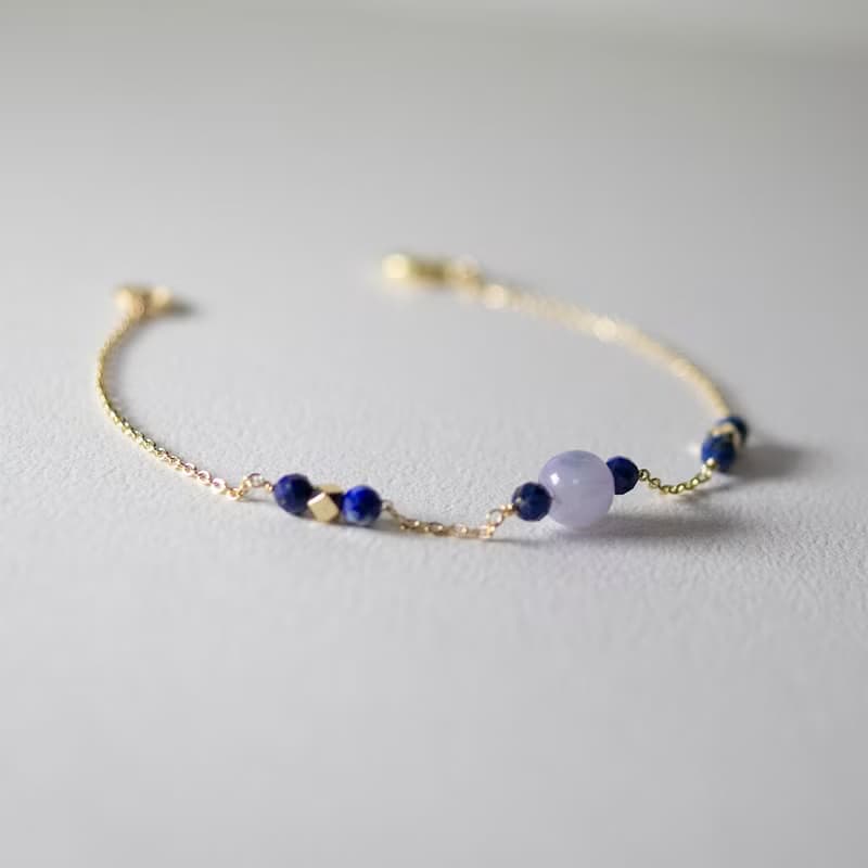 【Veverka】勾勒 - 水晶手鍊 漸層水晶 青金石 藍月光