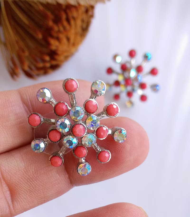 Vintage Jewelry 西洋古董飾品 柔色調 星花 煙火 針式耳環