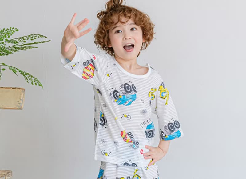 噗噗的卡車司機-輕透空氣衣七分袖韓國童裝-K23307