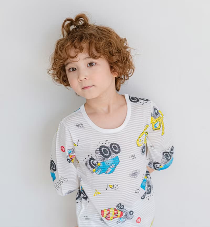 噗噗的卡車司機-輕透空氣衣七分袖韓國童裝-K23307