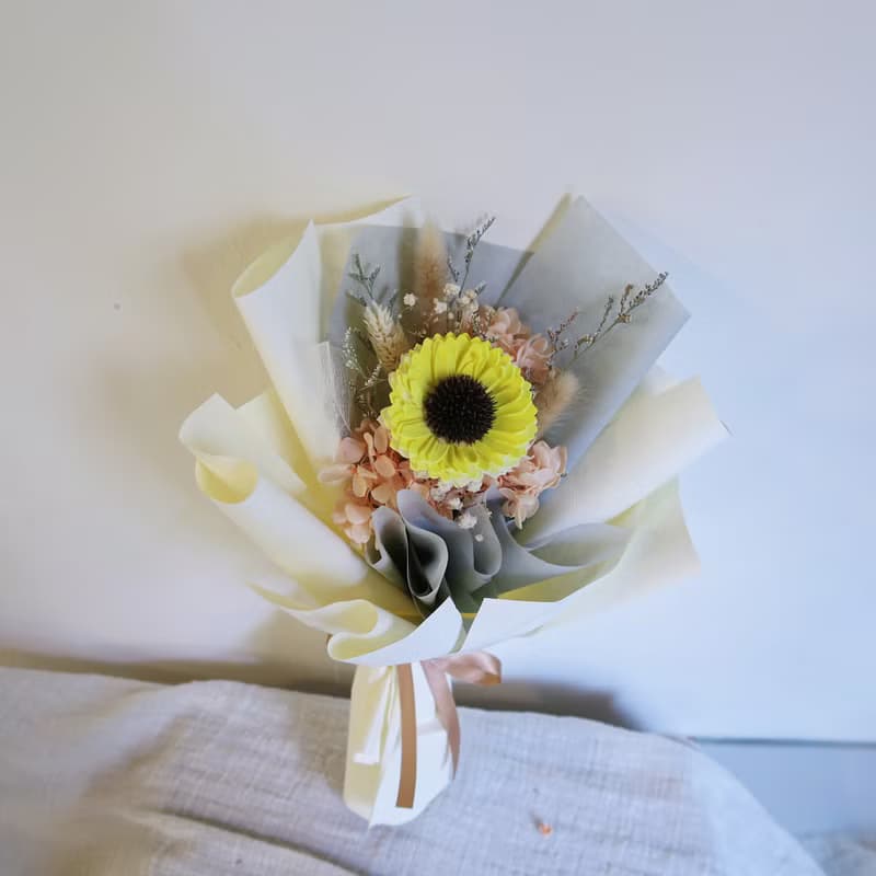 只向著你 / 單枝太陽花束 / 乾燥花 索拉花 向日葵 花束 求婚