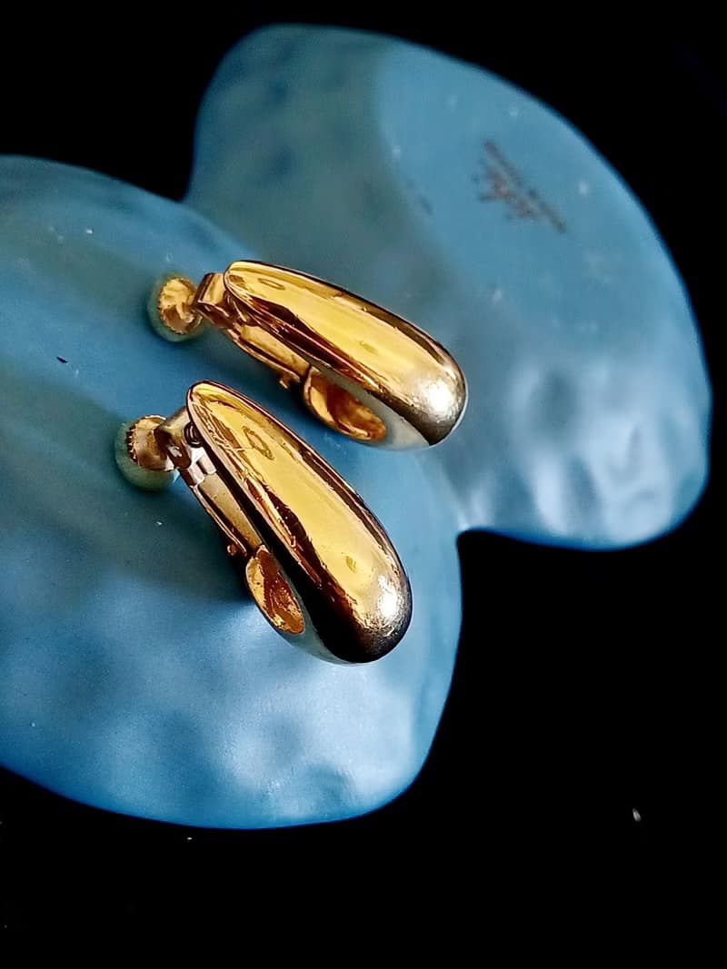 vintage jewelry  NAPIER 氣質金色水滴勾型 夾式耳環