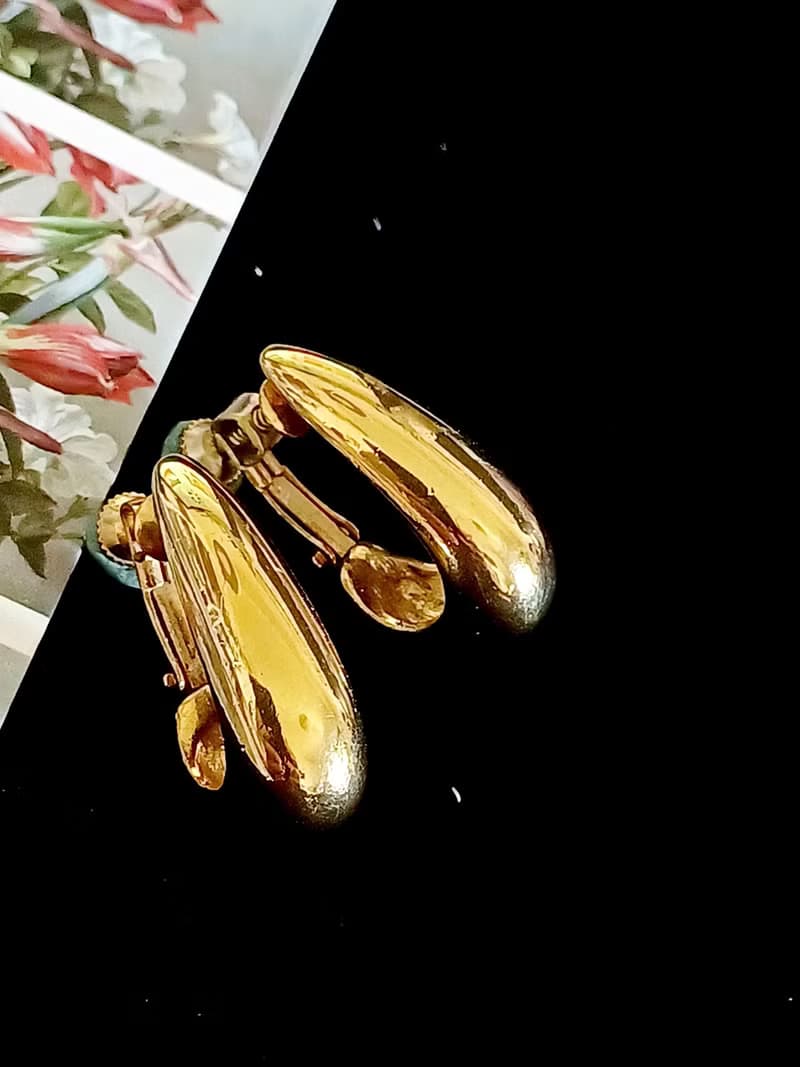 vintage jewelry  NAPIER 氣質金色水滴勾型 夾式耳環