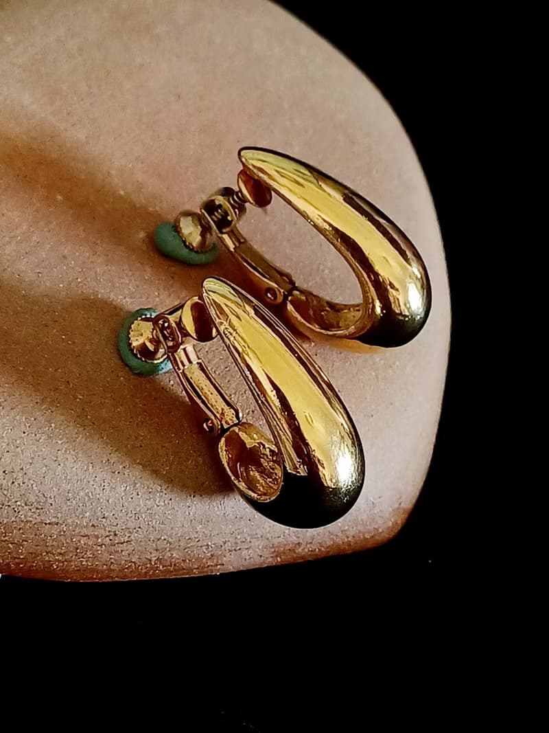 vintage jewelry  NAPIER 氣質金色水滴勾型 夾式耳環