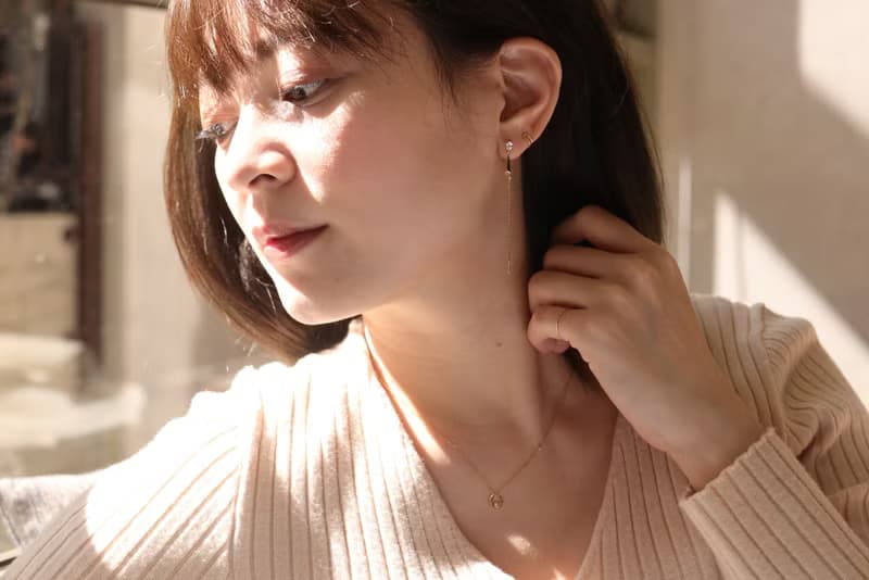 18K Blue Diamond Horse's Hoof Necklace 藍鑽石馬蹄項鍊