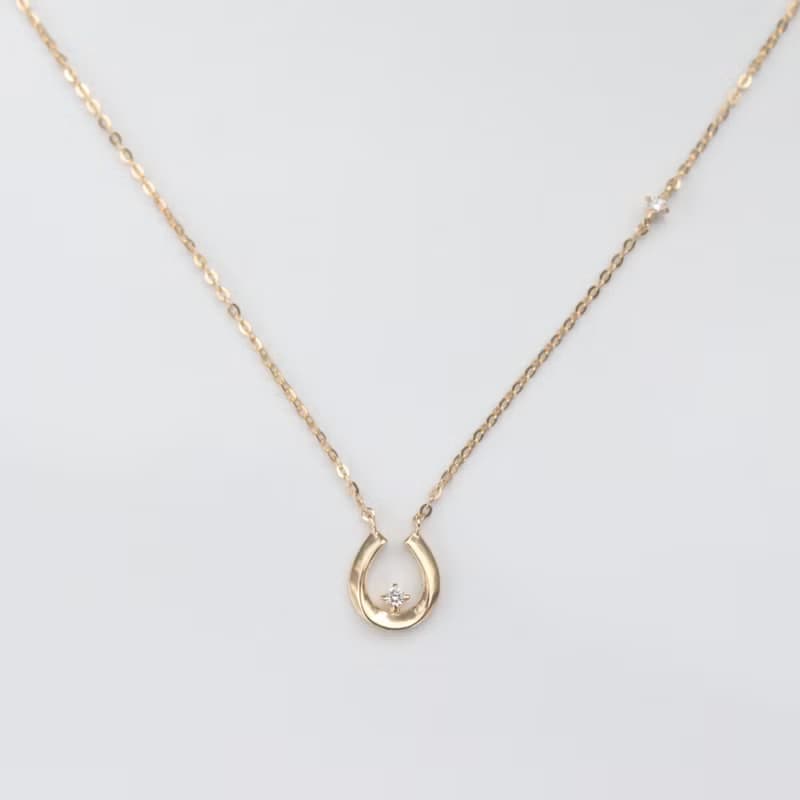 18K Blue Diamond Horse's Hoof Necklace 藍鑽石馬蹄項鍊