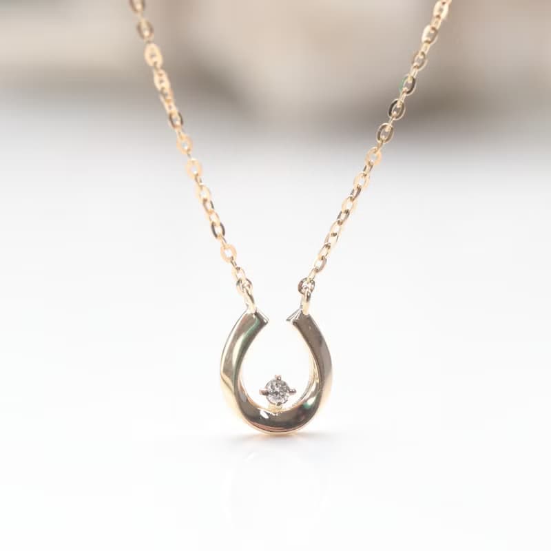 18K Blue Diamond Horse's Hoof Necklace 藍鑽石馬蹄項鍊