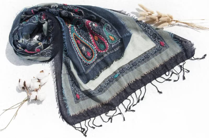羊絨毛毯 水煮羊毛披肩/針織圍巾/刺繡圍巾/羊絨披巾/喀什米爾Cashmere 聖誕節禮物 交換禮物 母親節 父親節-花