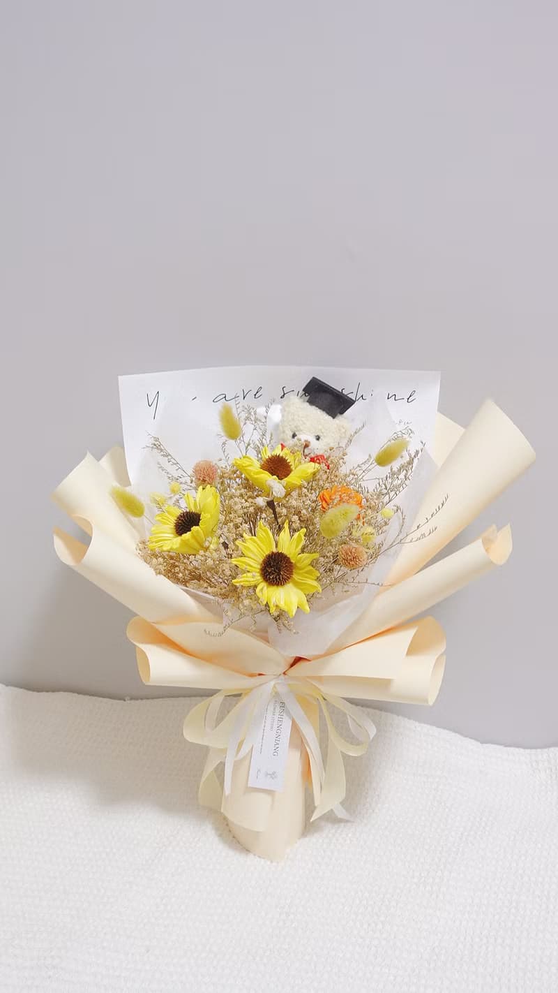 奶油小熊盛開款畢業花束 乾燥花