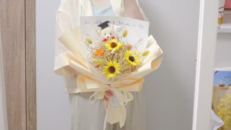 奶油小熊盛開款畢業花束 乾燥花