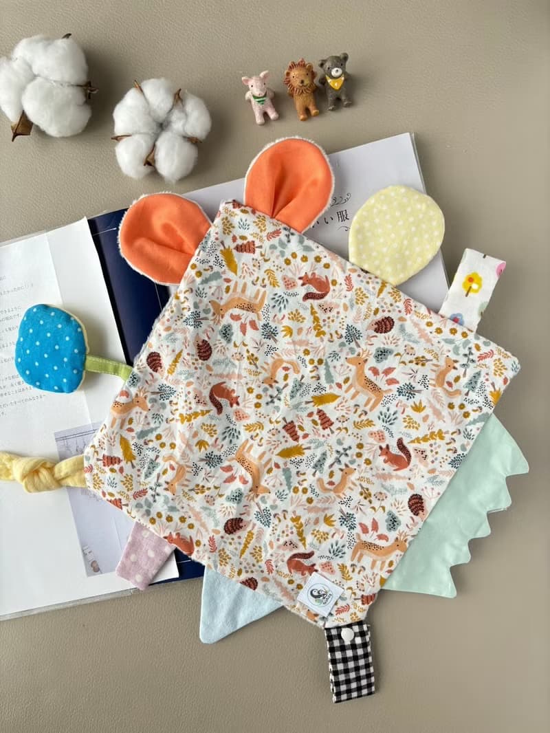 寶寶多功能安撫巾－橘色小鹿漫步   口水巾 新生禮