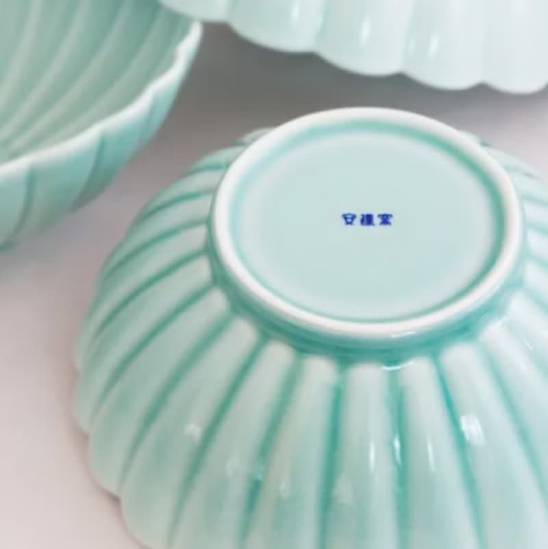 小小菊花瓣碗 - 青瓷 | 母親節禮物