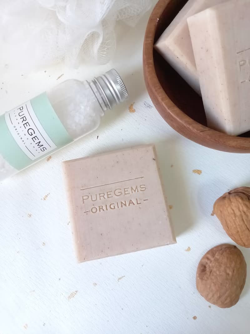 PUREGEMS  檀香粉。甜橙 廣藿香 。  手工皂 (單入或多入可選)