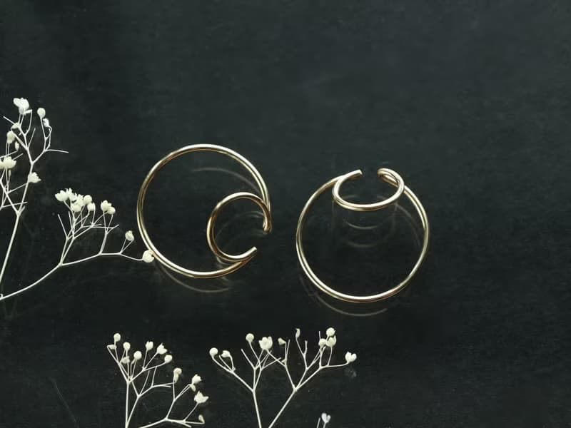 14kgf- W ring ear cuff