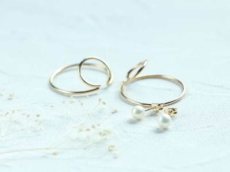 14kgf- W ring ear cuff