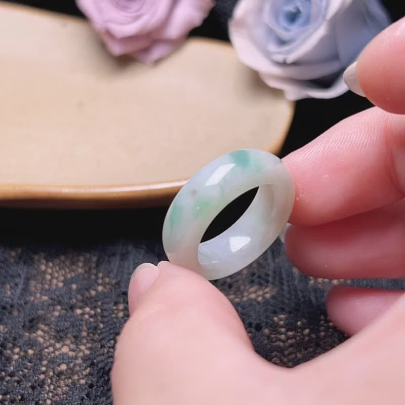 飄綠花翡翠戒指戒圈 | 國際12圍 | 天然緬甸玉翡翠A貨 | 送禮