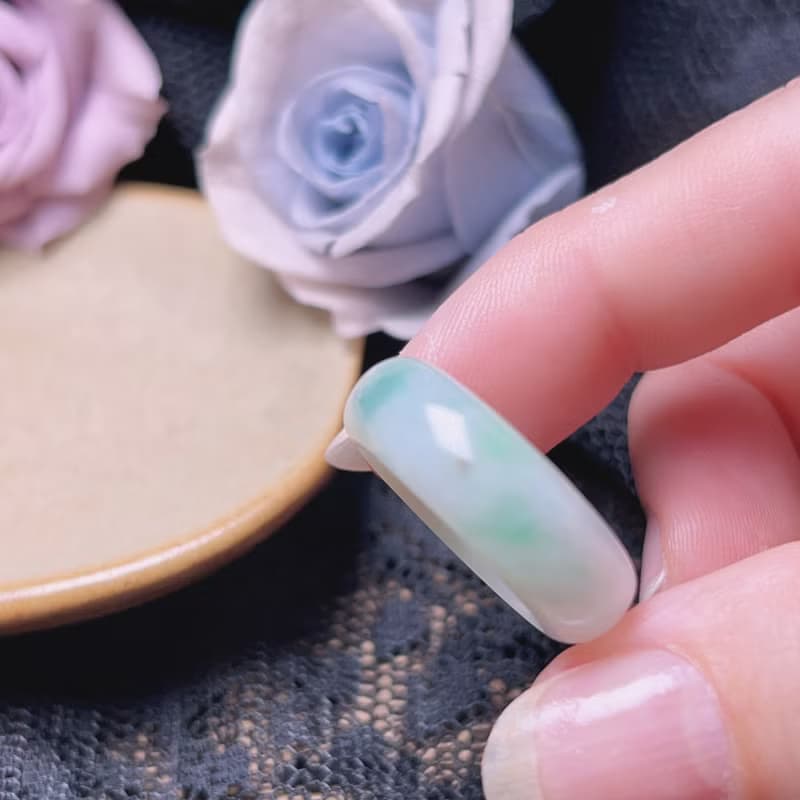飄綠花翡翠戒指戒圈 | 國際12圍 | 天然緬甸玉翡翠A貨 | 送禮