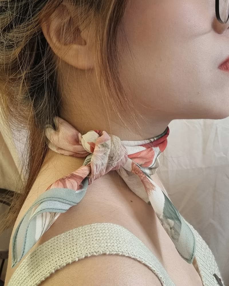 Wildflower 迷你絲巾 50 × 50 公分