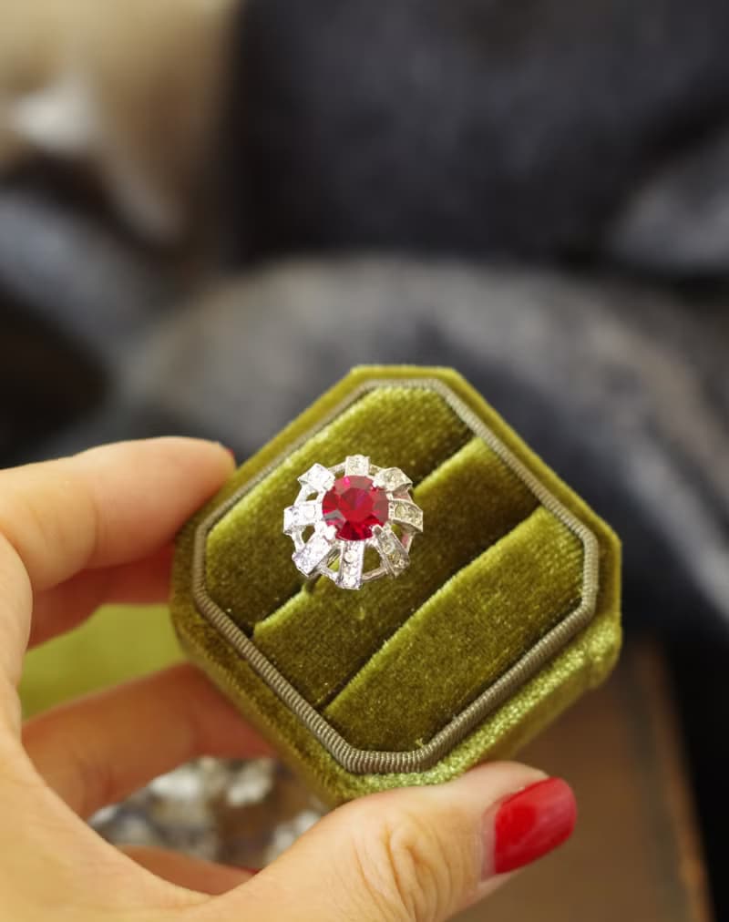 古董紅色萊茵石高頂戒指 SARAH COV 7月生日石 RIN101