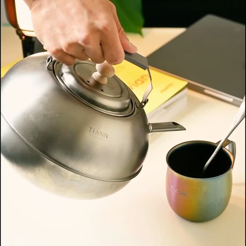 純鈦蘋果壺 3000ml  安全無異味純鈦水壺/咖啡壺/超輕露營餐具