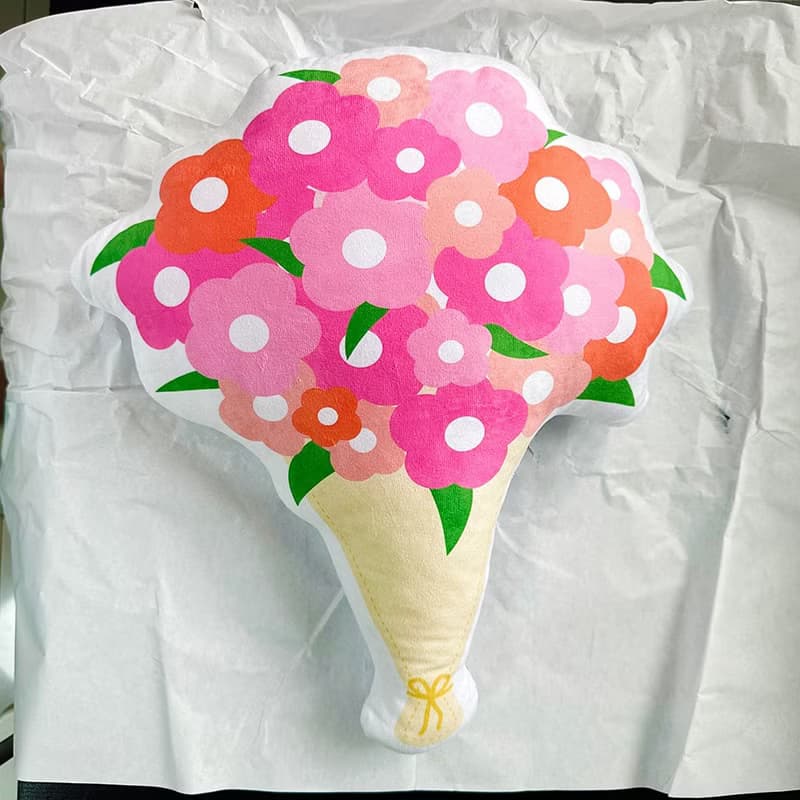 母親節花束 仿真鮮花抱枕 不會雕謝的花束