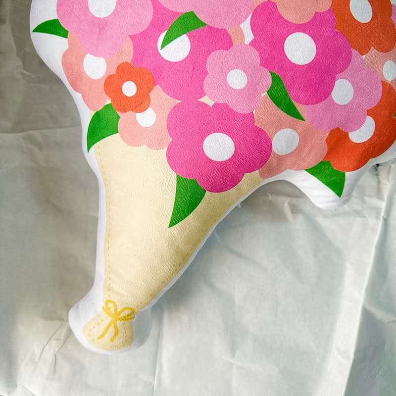 母親節花束 仿真鮮花抱枕 不會雕謝的花束