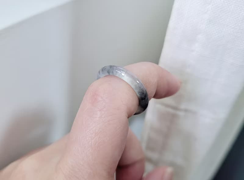 【親翠】天然翡翠 高冰全透烏雞放光種水美手指鐲10號戒圈