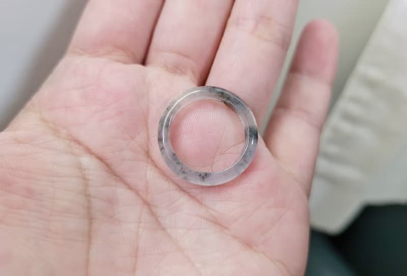 【親翠】天然翡翠 高冰全透烏雞放光種水美手指鐲10號戒圈