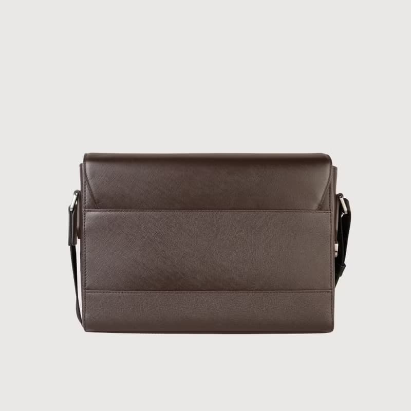 【滿3999送鑰匙圈】巴雷特 橫式斜背包-咖啡色/ BF546-61-GCO