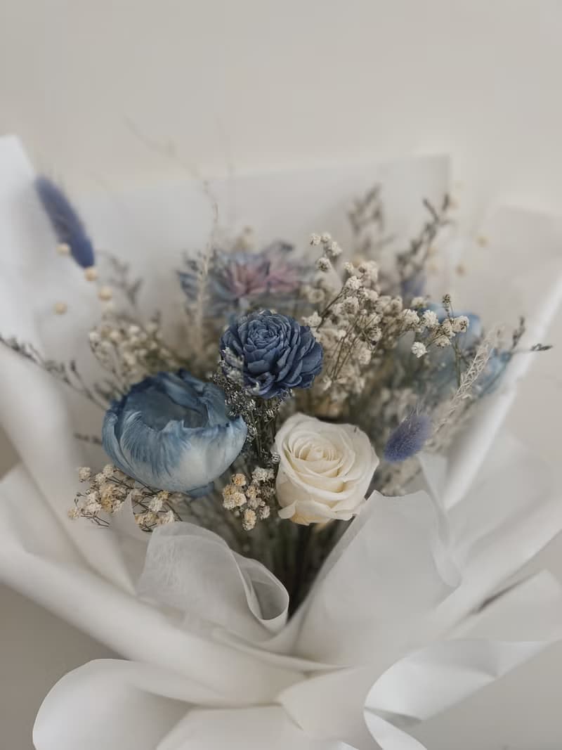 【永生玫瑰花花束】• 情人節/永生玫瑰花/永生玫瑰花花束/玫瑰花