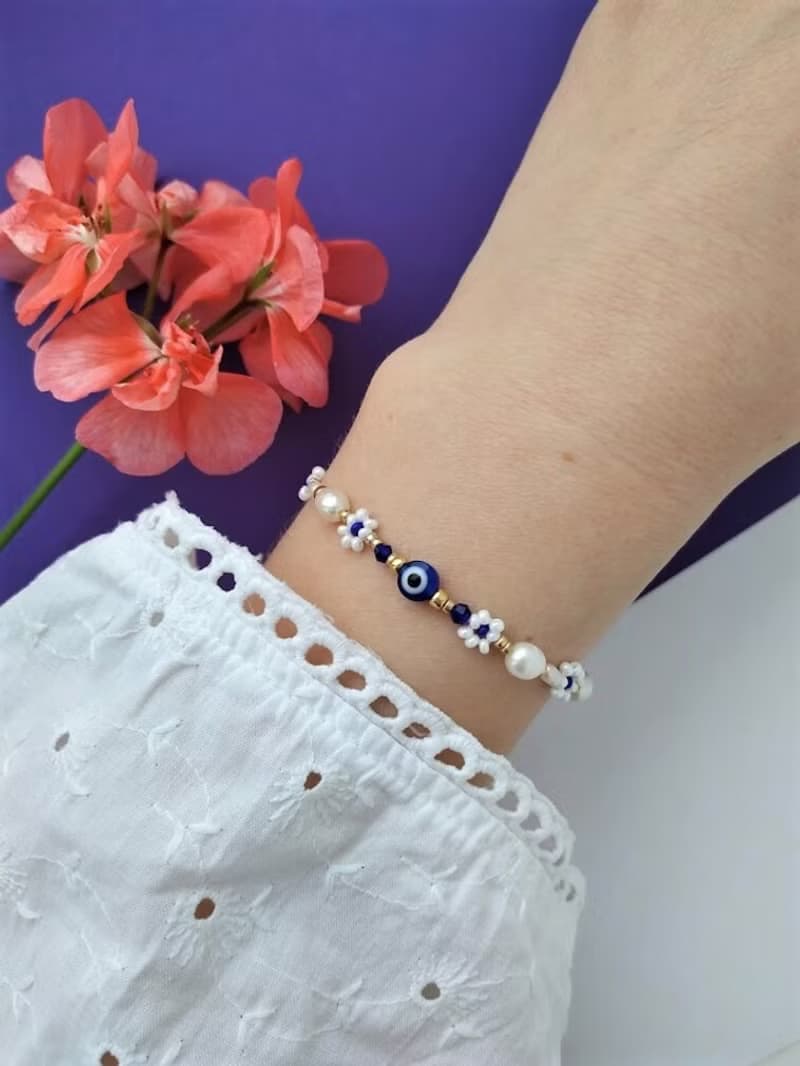 Evil eye bracelet. Blue pearl evil bracelet. Pearl evil eye. Protection bracelet