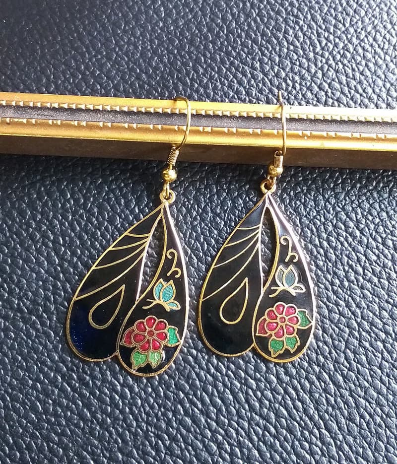 Vintage Jewelry 西洋古董飾品 小蝴蝶花卉 景泰藍 耳勾 針式耳環