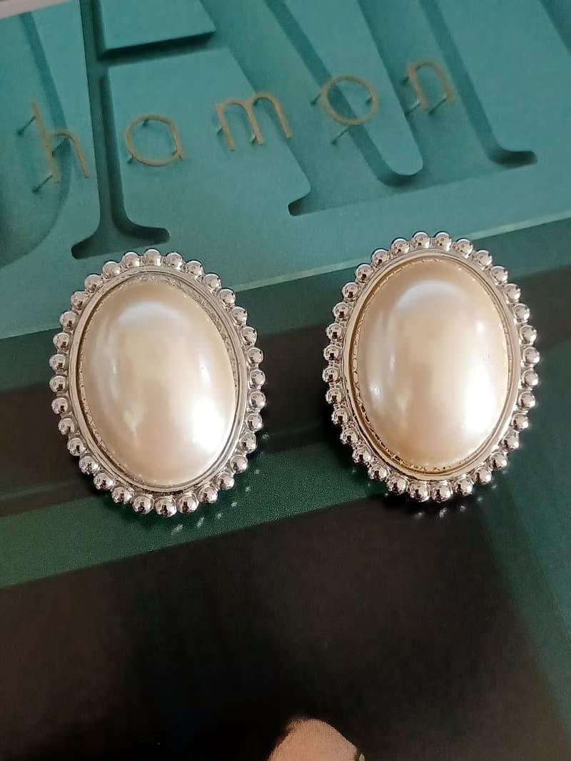 vintage jewelry  貴氣蛋型仿珠 夾式耳環