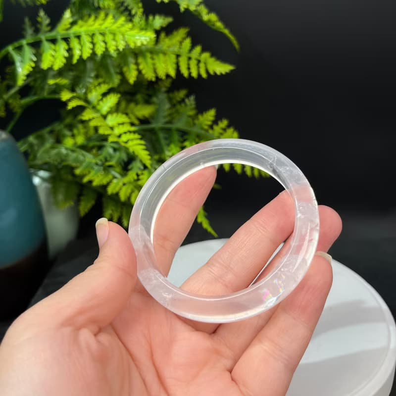 冰透白水晶手鐲 59MM 彩虹閃片白色水晶手環 精神靈性 激發潛能