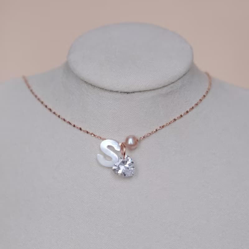 姊妹伴娘禮 深海貝母字母A-Z 粉紫珍珠 心石 玫瑰金純銀鎖骨鏈