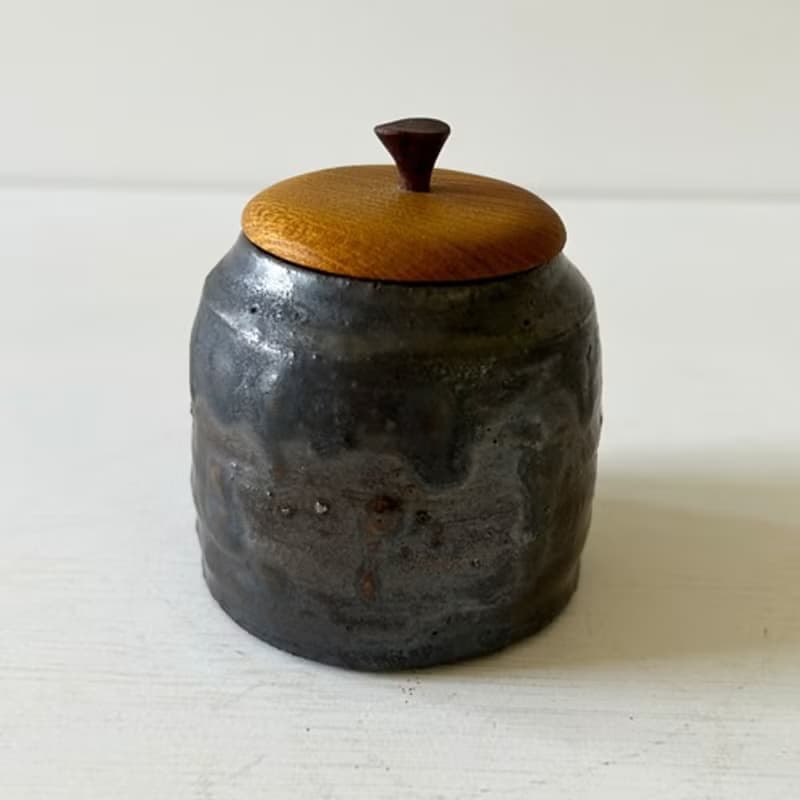 小壺・黒