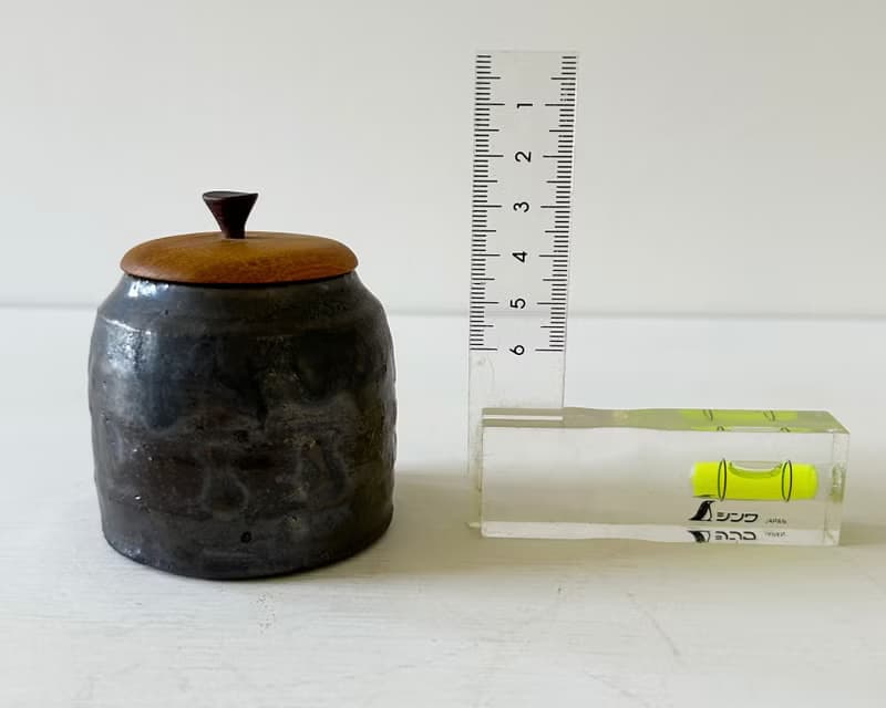 小壺・黒
