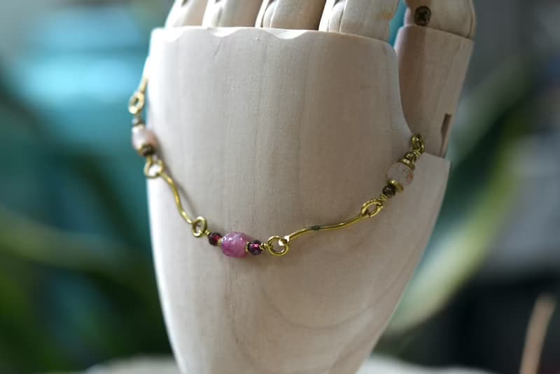 幾何系列 NO.4│紅碧璽x太陽石x黃銅│黃銅手鍊