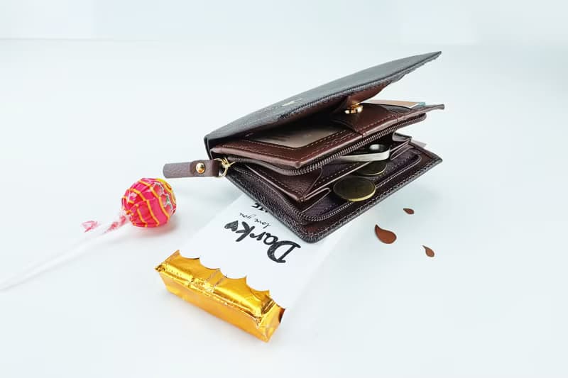 " Dark Chocolate " Pocket Book Short Wallet / Cow Leather 黑巧克力- 錢包-皮革